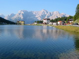 Dolomity - jezero Misurina zdlky