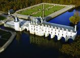 Zmek Chenonceau v dol Loiry