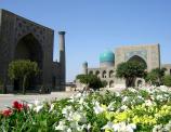 Uzbekistan - nmst Registan v Samarkandu